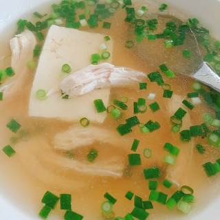 蒸し鶏と豆腐のたっぷり小ネギのスープ